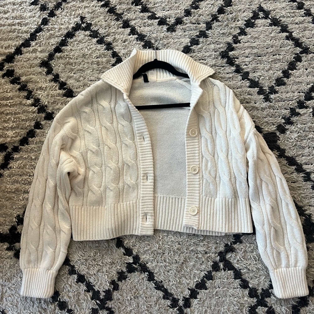 Women's Cream Cable Knit Sweater